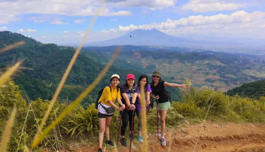 menjelajahi Bukit Sentul Purwakarta